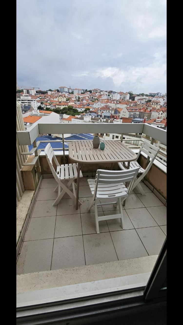Studio Victoria Centre Grande Plage And Pool Biarritz Exteriör bild